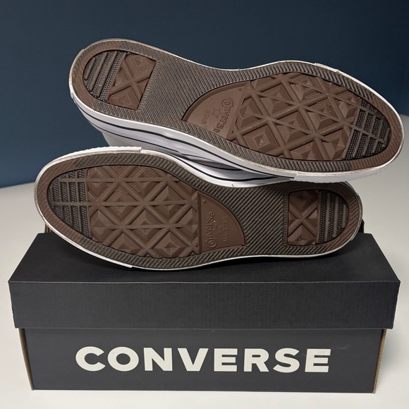 Converse Classic White and Black Canvas High-Tops Madison Mid - Picture 5 of 6